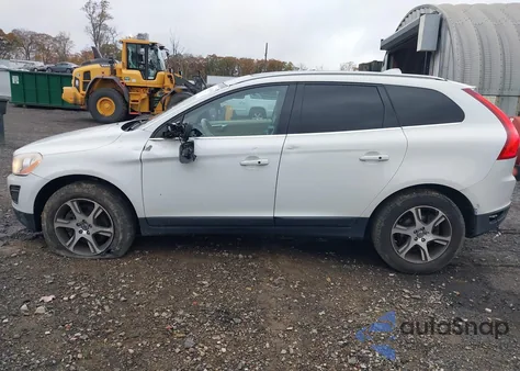 2012 Volvo Xc60 T6/T6 Platinum/T6 Premier Plus/T6 R-Design/T6 R-Design Platinum/T6 R-Design Premier Plus из США, поврежденный, VIN YV4902DZ6C2301387